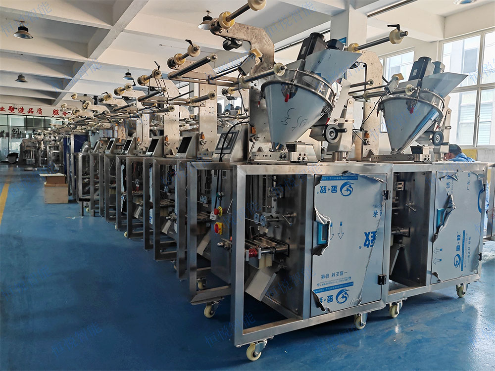 小型粉末蜜桃久久久久久